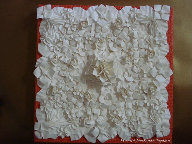 centro-de-mesa-com-flores-em-origami